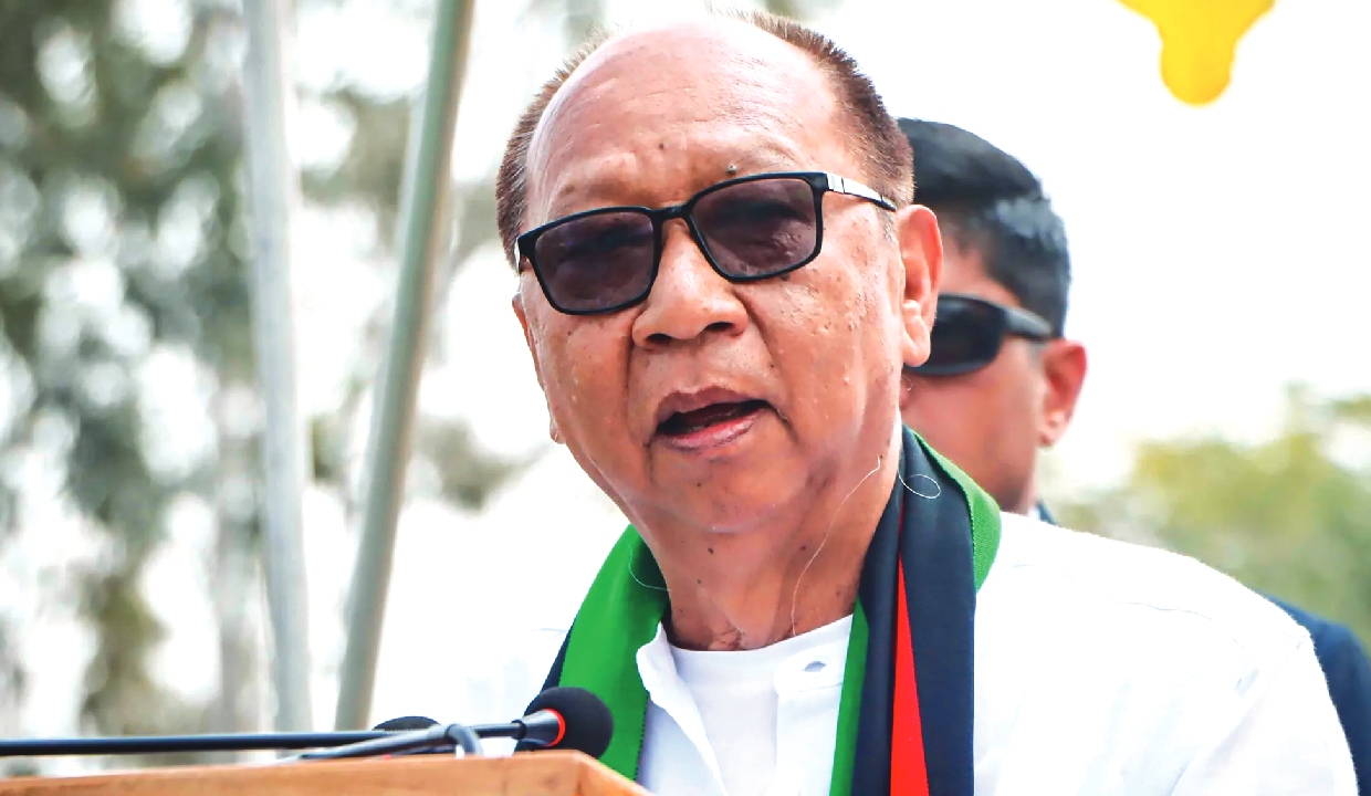 Manipur CM flags off national integration tour