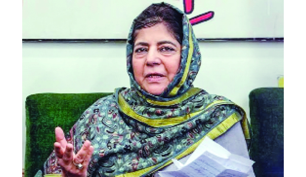 Mehbooba urges Gadkari to retain NH-701 alignment