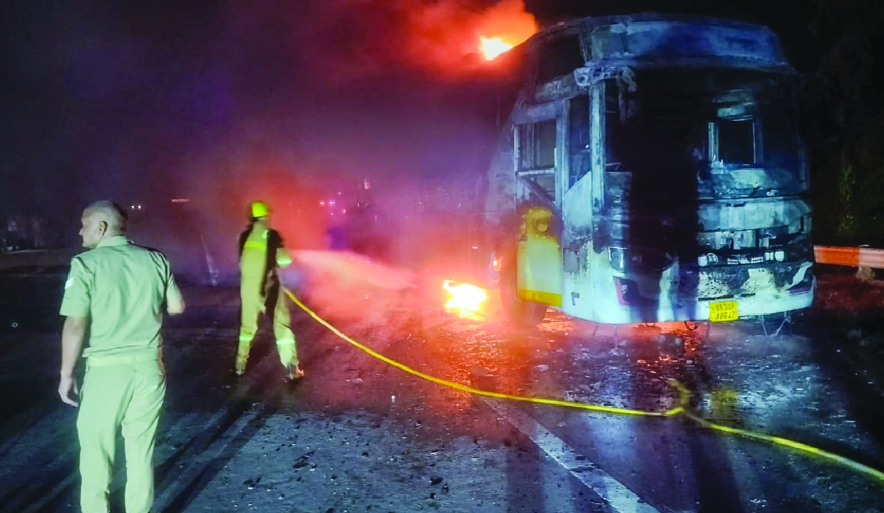 Nine die as bus catches fire on Yamuna Expressway