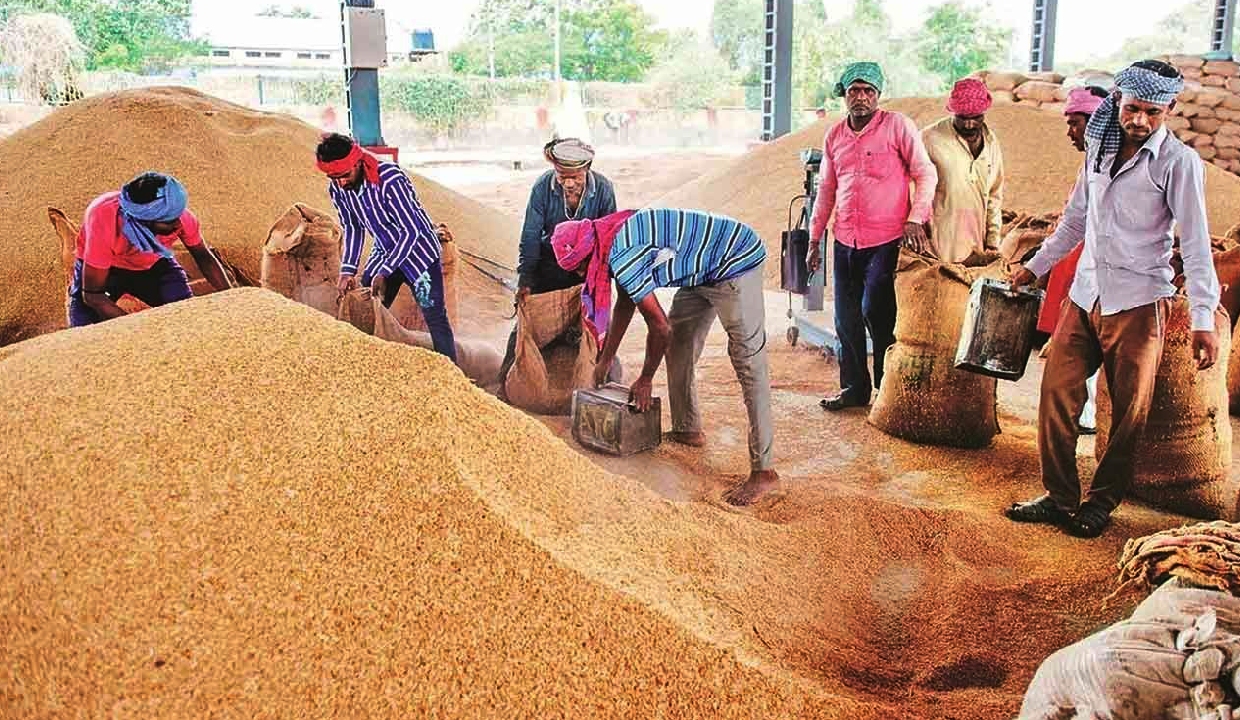 Opposition slams Telangana Govt over crop procurement delays