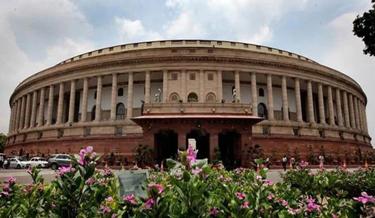 Parl panel recommends 'integrated security and surveillance framework' for tourist spots in J-K