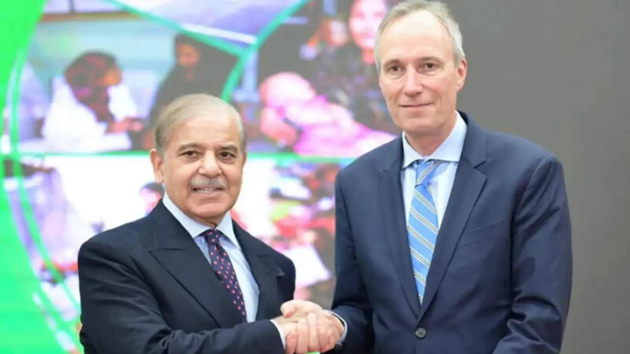 PM Sharif meets Banga