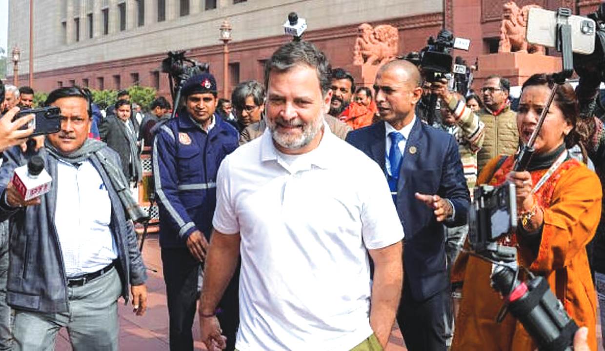 PM under pressure sold, out farmers hard work: Rahul