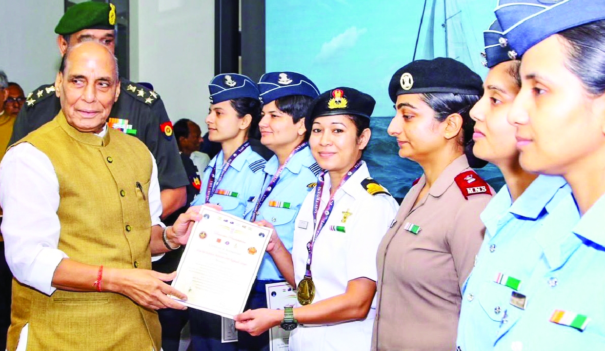 Rajnath hails all-women Samudra Pradakshina crew