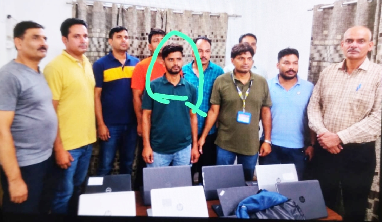 RPF busts laptop theft bid at New Delhi station