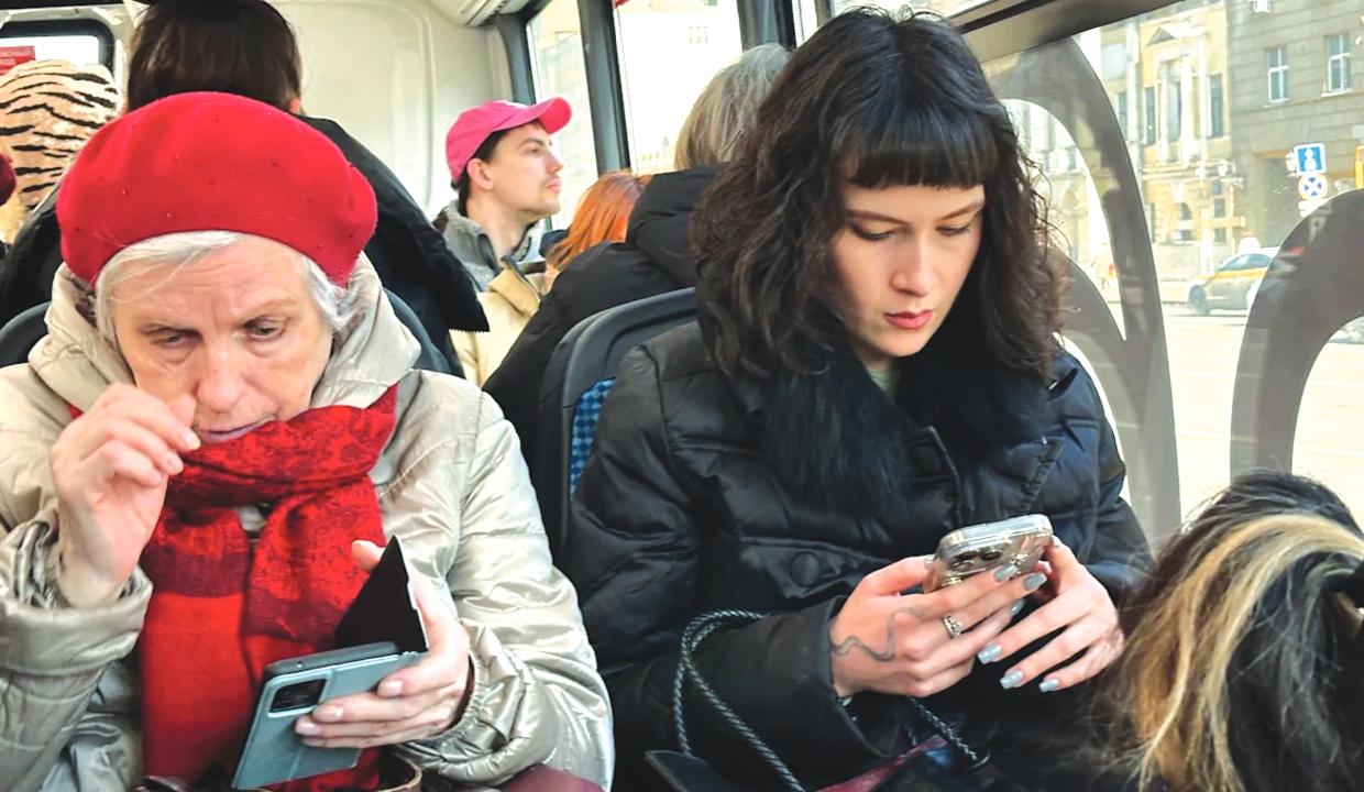 Russia thwarts protests over blocking of popular messaging app, but frustration persists