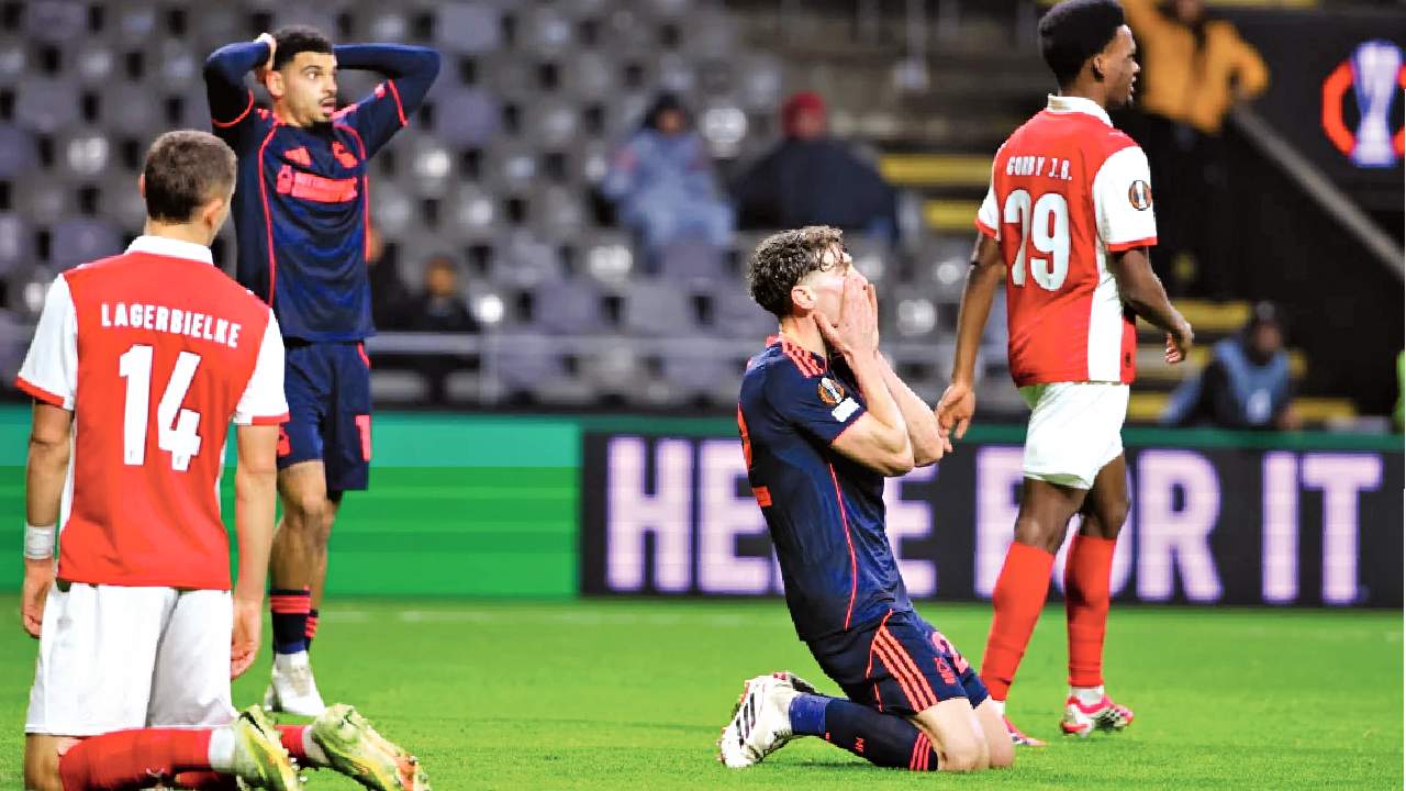 Sancho goal sends Aston Villa to Europa League last 16