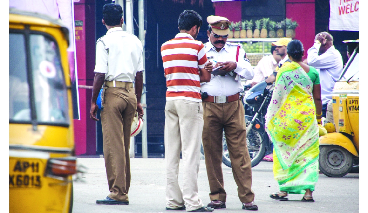 SC flags Rs 20,000 crore in unpaid traffic fines