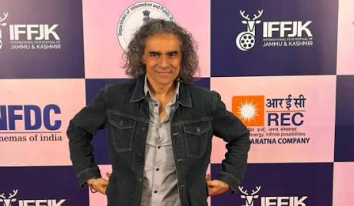 Sriram Raghavan, Imtiaz Ali, Pankaj Tripathi among stars at IFFJK