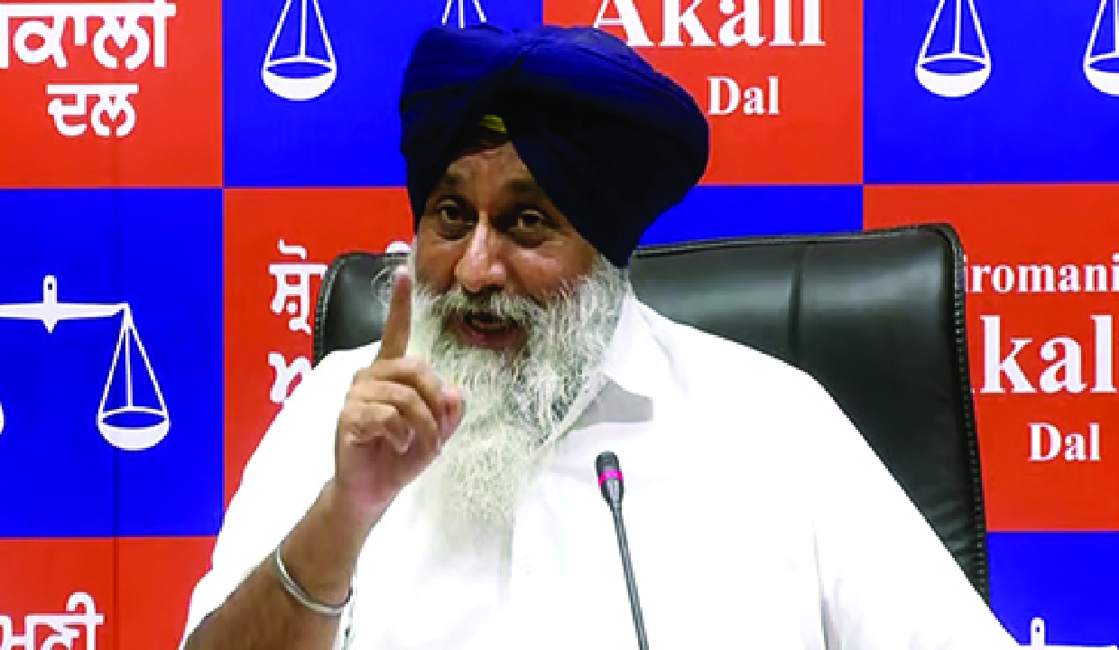Sukhbir Badal challenges Kejriwal to open debate on Punjab paper leaks
