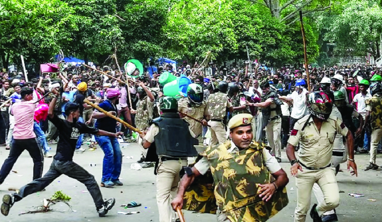 Supreme Court agrees to hear Delhi Police’s plea to quash FIRs against NEET protesters