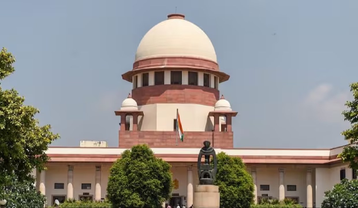 Supreme Court split on larger bench referral in challenge to CEC, EC appointments law