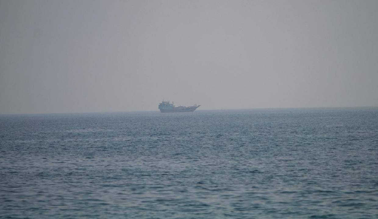 Tehran targets Bahrain, Kuwait after US strikes and limits Iran's oil sales over ship attacks