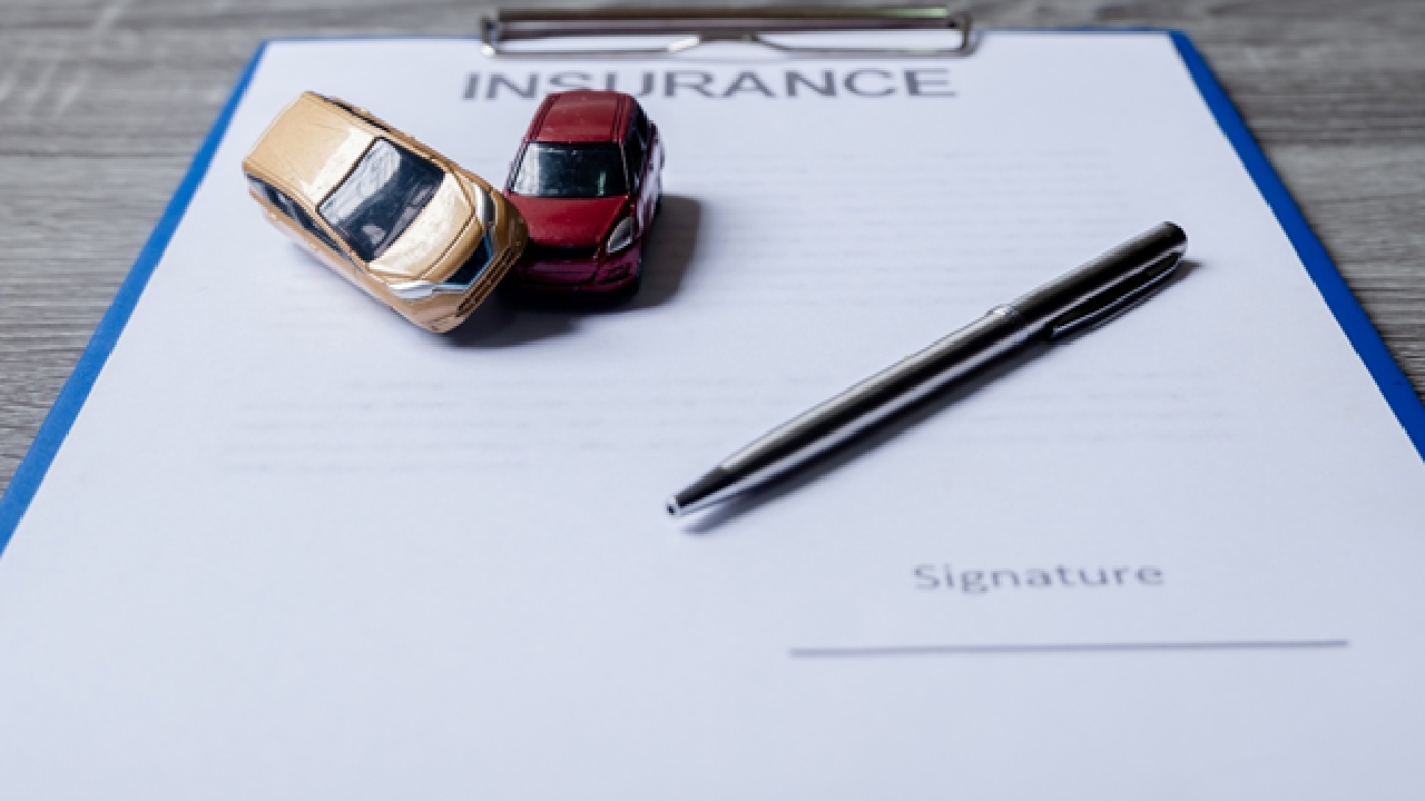 Total Loss Car Insurance - Meaning & How is IDV Calculated