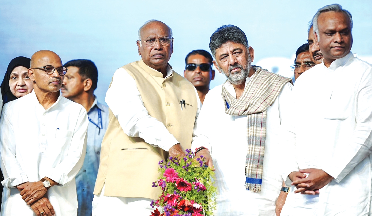 Trump is dictator, Modi is his slave: Kharge