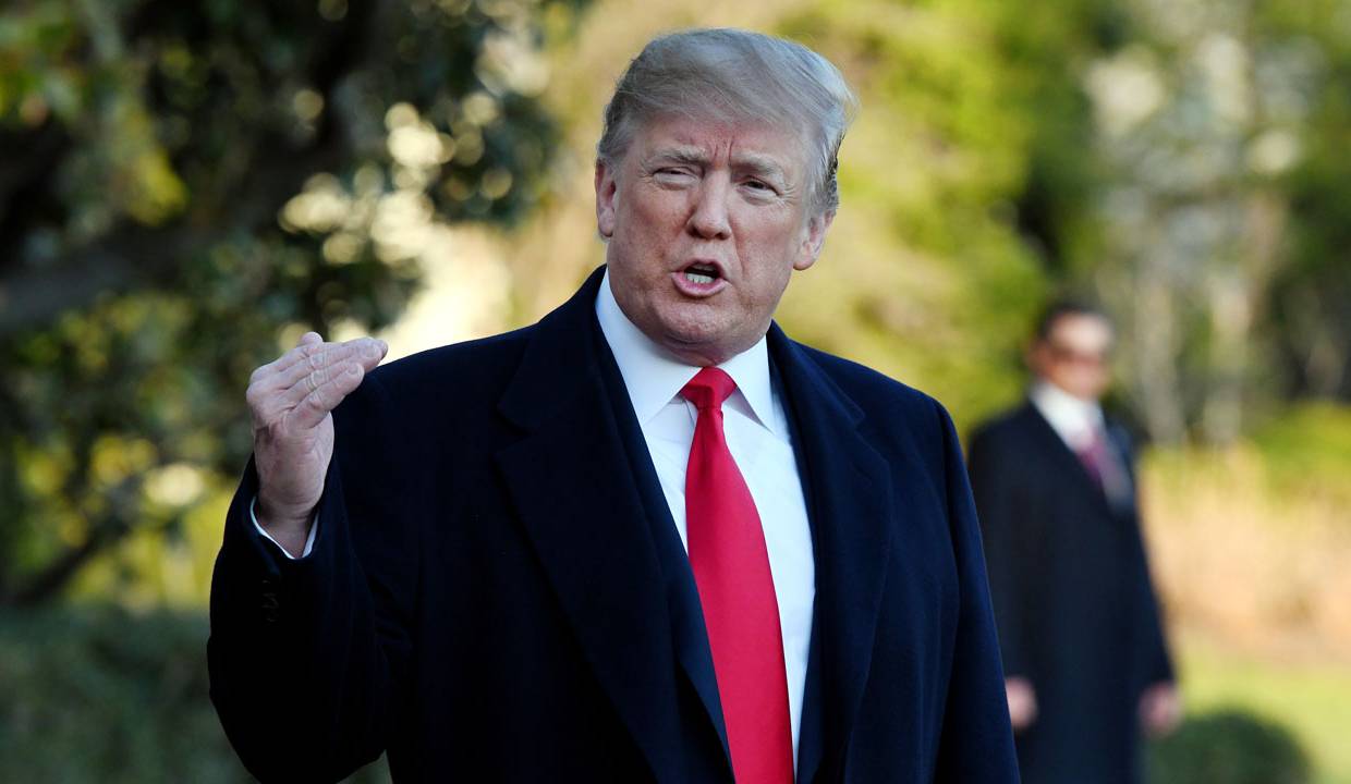 Trump warns Iran of consequences if it violates Interim Deal