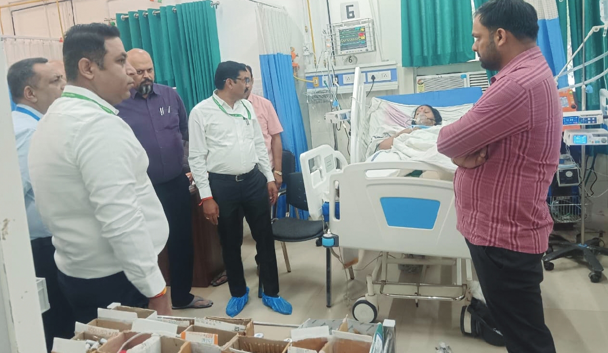 UP: 2 dead, 35 injured in bus accident