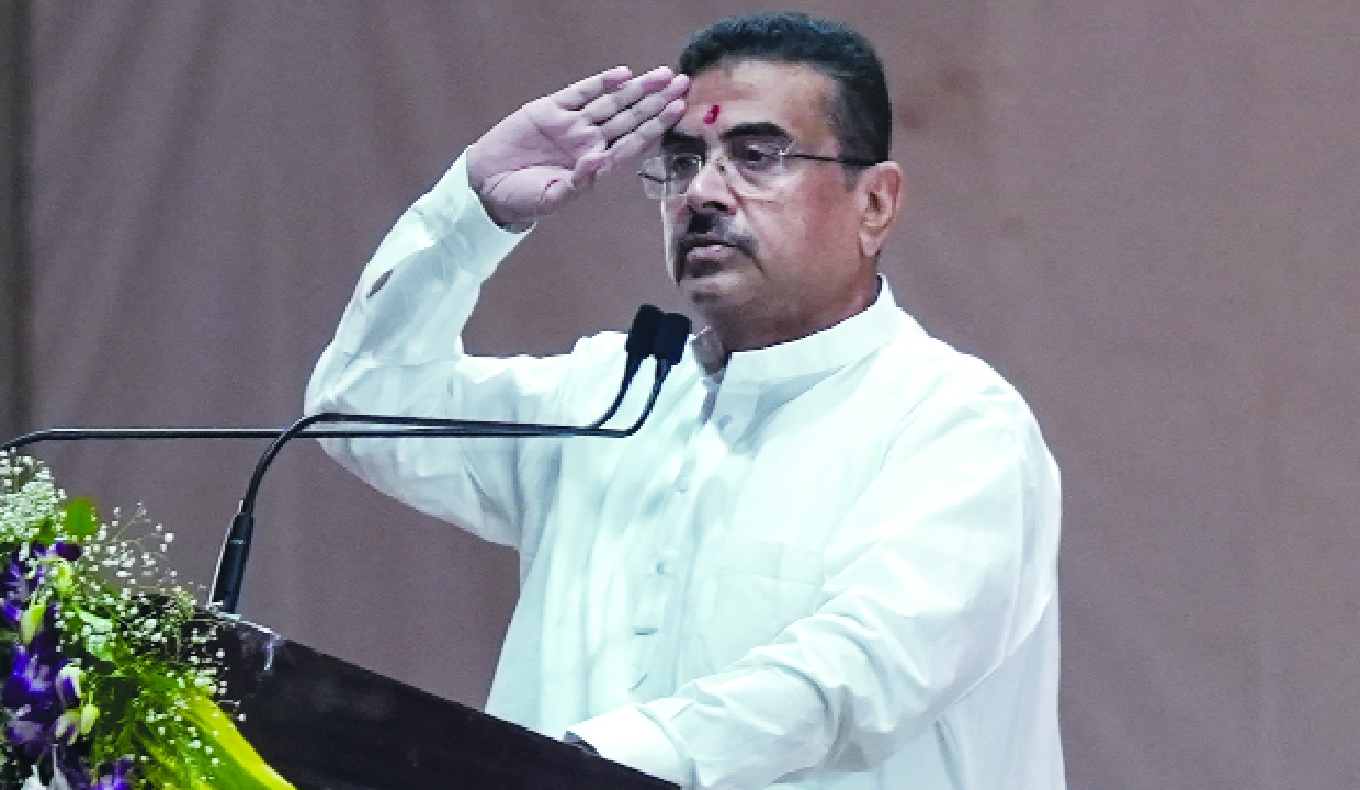 Warehouse collapse: CM Suvendu praises Army, NDRF rescuers