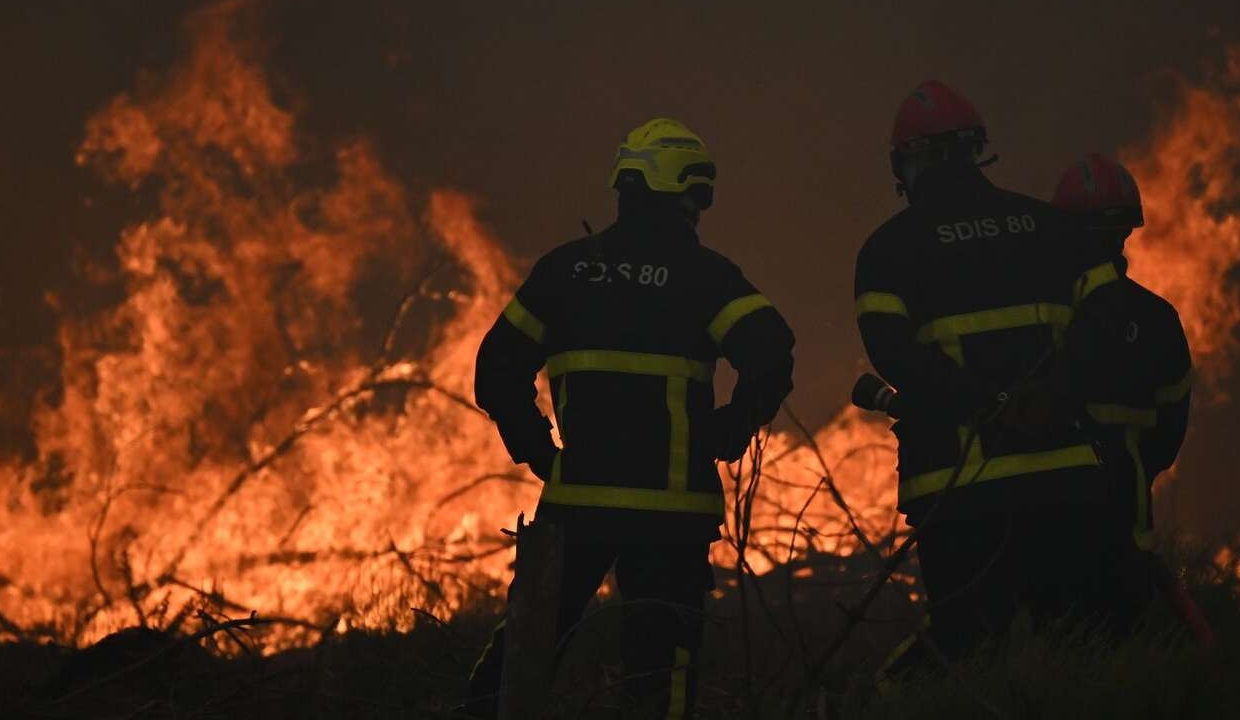 Wildfires in France drive 250,000 people from their homes, creep toward wine city
