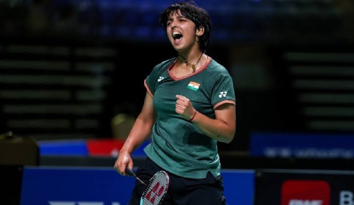 Youngest ever finalist Tanvi Sharma stuns sixth seed to win Maiden BWF Super 300 Title