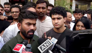 ‘Why are kids sweeping classrooms?’ Dipke confronts teachers at Maharashtra school