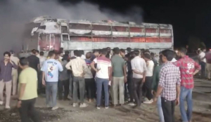 4-Year-old dies after bus catches fire in Ujjain