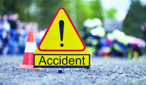 6 killed, 7 injured in truck crash in Chhattisgarh