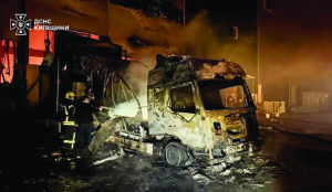 8 wounded in Ukraine attacks as Kyiv, Moscow trade threats