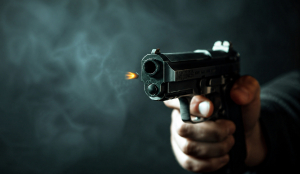 Accidental firing near Kashi Vishwanath Temple injures three flower vendors