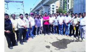 Ahmedabad railway track cleaned up