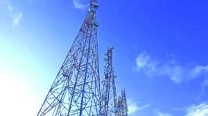 Anil’s telco dues, Mukesh’s cues