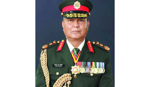 Army chief  visits China