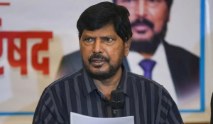 Athawale demands sedition charges against those demanding end to reservation
