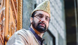 Attacks on Kashmiris must be stopped, says Umar Farooq
