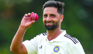 Auqib, Zeeshan among 7 picked to bowl in India nets