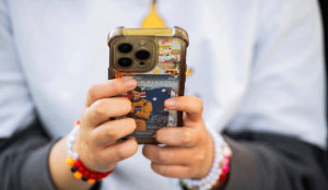 Australia proposes algorithm opt-out for social media users