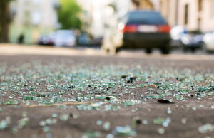Bank employee killed, 5 injured as speeding taxi rams autorickshaw in Navi Mumbai