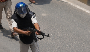 Bihar constable suspended after using AK-47 at student protest