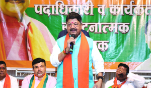 BJP’s Vijayvargiya sparks sugar row
