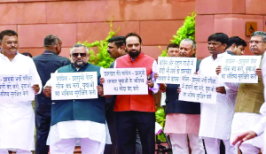 BJP MPs protest in Parliament, demand CBI probe into alleged JPSC paper leak