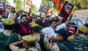 BJP protest against the operation of wine shops