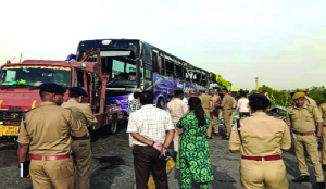 Bus overturns in Unnao, six dead