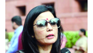 Calcutta HC quashes arrest warrant against Mahua