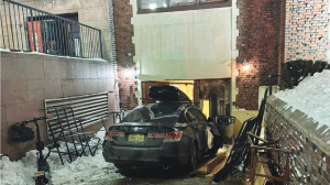Car rams into Chabad headquarters in New York