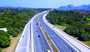 Centre to set up vehicle repair hubs across highways