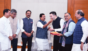 Chadha, six MPs quit AAP, merge with BJP