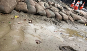 China mudslide kills two, leaves 10 missing after heavy rain