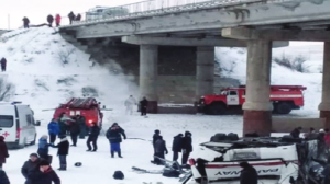 Chinese tourists bus crashes through ice on Russia’s Lake