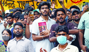 CJP to meet Govt to break protest deadlock