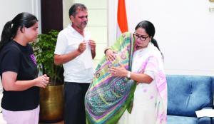 CM gives ex-gratia to victims’ families